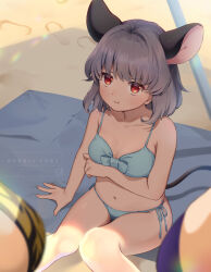 3girls :t alternate_costume animal_ears ari_don arm_under_breasts beach beach_towel bikini blue_bikini breast_envy breasts grey_hair highres hijiri_byakuren medium_breasts mouse_ears mouse_girl mouse_tail multiple_girls nazrin red_eyes sitting solo_focus swimsuit tail toramaru_shou touhou towel