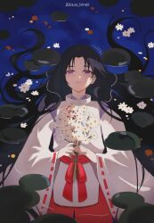 1boy black_hair bouquet expressionless floating_hair flower hair_down hakama highres holding holding_bouquet houjou_tokiyuki_(nige_jouzu_no_wakagimi) japanese_clothes kariginu kzsx_hiroki lily_pad long_hair male_focus nige_jouzu_no_wakagimi outdoors parted_bangs parted_lips partially_submerged pond purple_eyes red_hakama red_sash ribbon-trimmed_sleeves ribbon_trim sash shade twitter_username water water_lily_flower