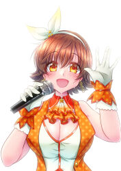 1girl absurdres ascot blush breasts brown_hair cleavage earrings gloves gradient_ascot hairband hand_up hetawo_order highres holding holding_microphone honda_mio idolmaster idolmaster_cinderella_girls jewelry large_breasts looking_at_viewer microphone shirt simple_background sleeveless sleeveless_shirt solo star_(symbol) star_earrings sweat upper_body white_background white_gloves white_hairband yellow_eyes