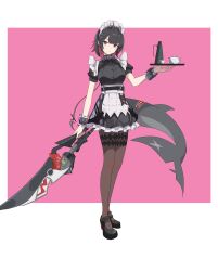 1girl absurdres black_dress black_hair black_shoes border brown_pantyhose chinese_commentary closed_mouth colored_inner_hair commentary_request dress ellen_joe frilled_dress frills full_body grey_tail hair_ornament hairclip highres holding holding_sword holding_tray holding_weapon looking_at_viewer maid maid_headdress multicolored_hair outside_border pantyhose partial_commentary pink_background pink_hair puffy_short_sleeves puffy_sleeves red_eyes shoes short_dress short_hair short_sleeves simple_background solo standing sword tail tray weapon white_border x_hair_ornament zenless_zone_zero zi00