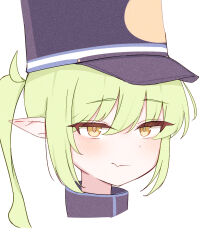 1girl akarenga black_hat blonde_hair blue_archive close-up fang green_hair hat looking_at_viewer nozomi_(blue_archive) pointy_ears simple_background skin_fang solo twitter white_background
