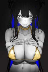 1girl absurdres asymmetrical_horns bikini black_background black_hair blue_hair blush breasts cleavage gold_bikini golden_week golden_week_bikini heart heart-shaped_pupils highres hololive hololive_english horns large_breasts missing_commentary multicolored_hair navel partially_colored simple_background soju_ice solo swimsuit symbol-shaped_pupils two-tone_hair uneven_horns upper_body virtual_youtuber