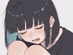 1girl black_shirt blunt_bangs close-up closed_eyes colored_inner_hair commentary crying depressed english_commentary green_hair grey_background hair_intakes highres knees knees_to_chest lower_teeth_only medium_hair multicolored_hair open_mouth original portrait raliele_(raliele_(terenazal)) raliele_(terenazal) shirt simple_background solo tears teeth two-tone_hair