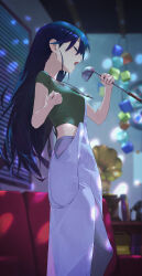 1girl absurdres black_hair blurry blurry_background breasts closed_eyes cokio commentary_request crop_top feet_out_of_frame from_side front_slit green_shirt gundam gundam_gquuuuuux highres holding holding_ladle indoors jewelry ladle long_hair medium_breasts midriff music necklace nyaan_(gundam_gquuuuuux) open_mouth overall_skirt partial_commentary phonograph pretend_microphone profile shirt short_sleeves singing solo standing suspenders suspenders_slip very_long_hair