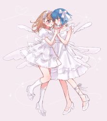 2girls blue_eyes blue_hair blush bow choker closed_mouth commentary dress grey_eyes hair_bow hairband hanasato_minori hashtag-only_commentary high_heels highres holding_hands interlocked_fingers kiritani_haruka kneehighs looking_at_another multiple_girls orange_hair pink_background project_sekai ratemeru shoes short_hair simple_background smile socks white_bow white_choker white_dress white_hairband white_shoes white_socks yuri