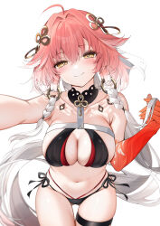 1girl absurdres ahoge alternate_costume bare_shoulders bikini black_bikini black_collar blush body_markings braid breasts bright_pupils changli_(wuthering_waves) cleavage closed_mouth collar collarbone colored_extremities commentary cowboy_shot gluteal_fold gradient_hair hair_extensions hair_intakes hair_ornament highres large_breasts long_hair looking_at_viewer multicolored_hair navel orange_hair pink_hair red_hands ring_hair_extensions side-tie_bikini_bottom sidelocks simple_background smile solo stomach swimsuit thigh_gap thigh_strap twin_braids two-tone_hair very_long_hair white_background white_hair white_pupils wuthering_waves yellow_eyes yukineko1018