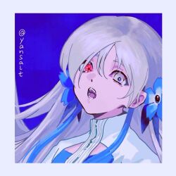 Rule 34 | 1girl, artist name, blue background, blue flower, blue hair, border, chinese commentary, commentary request, fangs, flower, grey eyes, grey hair, hair between eyes, hair flower, hair ornament, heterochromia, isekaijoucho, kamitsubaki studio, long hair, looking at viewer, open mouth, portrait, red eyes, simple background, solo, teeth, twitter username, upper body, virtual youtuber, white border, yansalt
