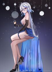 1girl alternate_costume anklet ass blue_dress blue_eyes blue_hair dress evvnor furina_(genshin_impact) genshin_impact high_heels highres jewelry long_hair looking_at_viewer multicolored_hair sitting smile solo thigh_strap thighs white_hair