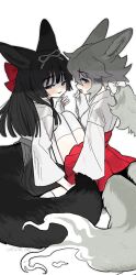 2girls animal_ears black_eyes black_hair black_skirt brown_eyes commentary_request fox_ears fox_girl fox_tail grey_hair highres japanese_clothes kimono kitsune long_hair looking_at_viewer looking_back low_ponytail multiple_girls multiple_tails nontraditional_miko original ponytail red_skirt simple_background sitting skirt tail taonoinu thighhighs white_background white_kimono white_thighhighs