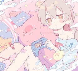 &gt;_&lt; 1girl :&lt; :i artist_name bare_legs blush_stickers bra brown_eyes commentary controller dot_nose english_text game_controller grey_hair hair_between_eyes handheld_game_console highres hinase01 holding holding_handheld_game_console long_hair looking_at_viewer male-female_symbol mars_symbol no_pants off_shoulder onii-chan_wa_oshimai! oversized_clothes oversized_shirt oyama_mahiro pink_background shirt simple_background single_bare_shoulder solo sparkle star_(symbol) stuffed_toy t-shirt twitter_username underwear unworn_bra white_shirt