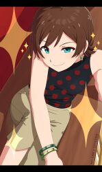 1girl absurdres apple_print arm_support bench black_shirt bracelet breasts brown_hair brown_pants commentary_request earrings food_print fruit_print green_eyes highres houraijin idolmaster idolmaster_million_live! idolmaster_million_live!_theater_days jewelry kinoshita_hinata light_blush looking_at_viewer pants shirt short_hair sidelocks simple_background sitting sleeveless sleeveless_shirt small_breasts smile smug solo sparkle