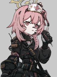 1girl alternate_costume black_gloves blue_archive facepaint feather_hair gloves grey_background grey_gloves halo hat highres holding jacket long_sleeves looking_at_viewer microphone military_combat_uniform military_jacket military_operator military_uniform nurse_cap open_mouth pink_eyes pink_hair pouch puffy_long_sleeves puffy_sleeves sailor_collar serina_(blue_archive) short_hair simple_background solo two-sided_gloves two-tone_gloves upper_body white_sailor_collar yellow_halo yukiyuki_(yukiyukimac4260)