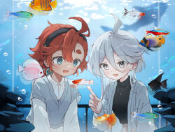 2girls ahoge aquarium commentary_request fish green_eyes grey_eyes gundam gundam_suisei_no_majo hairband highres hoban_rkgk indoors jewelry korean_commentary long_hair miorine_rembran multiple_girls necklace open_mouth pointing red_hair smile suletta_mercury thick_eyebrows vest water white_hair yuri