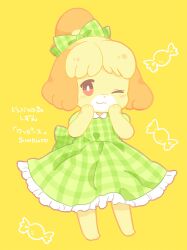 1girl :3 animal_crossing animal_ears animal_feet animal_hands blonde_hair bow brown_eyes commentary_request country_lolita dog_ears dog_girl dress full_body furry furry_female gingham_bow gingham_dress green_bow green_dress hair_bow hands_on_own_face isabelle_(animal_crossing) lolita_fashion looking_at_viewer nintendo one_eye_closed shirokuro_buti short_hair simple_background solo standing topknot translation_request yellow_background yellow_fur