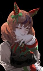1girl animal_ears black_background black_hair black_vest bow bowtie brown_hair collared_shirt evil_grin evil_smile green_ribbon grin hair_ribbon highres horse_ears horse_girl inishie_kumo long_sleeves looking_at_viewer medium_hair multicolored_hair nice_nature_(umamusume) ribbon shirt simple_background smile solo striped_bow striped_bowtie striped_clothes twintails two-tone_hair umamusume uneven_eyes upper_body vest white_shirt yellow_eyes