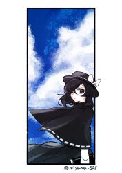 1girl artist_name black_capelet black_hair black_skirt book capelet clear_sky cloud expressionless fedora hair_over_one_eye hat holding holding_book long_sleeves looking_to_the_side ribbon-trimmed_capelet ribbon_trim shirt short_hair skirt sky tama_(hiroshige_36) touhou upper_body usami_renko white_shirt