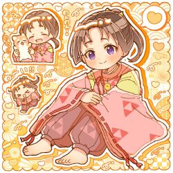 &gt;_&lt; 1boy :d aged_down animal barefoot blush blush_stickers brown_hair chibi chibi_inset closed_eyes crest dog family_crest grid hakama hakama_pants hands_on_own_knees heart holding holding_animal holding_dog houjou_tokiyuki_(nige_jouzu_no_wakagimi) japanese_clothes kariginu kimono long_hair long_sleeves looking_at_viewer male_focus multiple_views nige_jouzu_no_wakagimi official_alternate_costume open_mouth pants parted_bangs patterned_background ponytail pu_0521 purple_eyes ribbon-trimmed_sleeves ribbon_trim running shiba_inu sidelocks_tied_back sitting smile spoken_heart squiggle toes upper_body wide_sleeves yellow_background