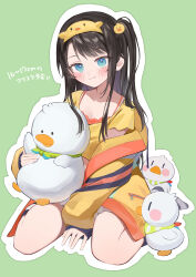 1girl absurdres alternate_hairstyle arm_between_legs black_hair blue_eyes blush breasts camisole cleavage green_background hairband highres holding holding_stuffed_toy hololive jacket off_shoulder one_side_up oozora_subaru open_clothes open_jacket orange_camisole parted_bangs shirt shumpi sitting solo spaghetti_strap stuffed_toy virtual_youtuber wariza yellow_shirt