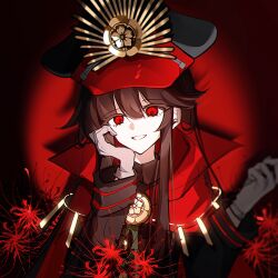 1girl black_hair black_jacket cape commentary_request fate/grand_order fate_(series) flower gloves grin hand_on_own_face hat highres jacket long_hair long_sleeves looking_at_viewer oda_nobunaga_(fate) oda_nobunaga_(koha-ace) oda_uri parted_lips peaked_cap red_background red_cape red_eyes red_flower smile solo spider_lily upper_body white_gloves xixing_chun