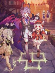 2girls 3boys ahoge aiguillette albedo_(genshin_impact) anklet armlet artist_name black_horns black_vest bloomers boots brown_boots brown_gloves building bunting cape closed_eyes covering_own_mouth crossed_bangs detached_sleeves dragon_horns dragon_wings dress durin_(genshin_impact) dusk european_architecture eyelashes facial_mark facing_another fang feathers foot_up forehead_mark frilled_sleeves frills genshin_impact gloves gold_trim green_cape green_hair green_sleeves grey_boots hair_ornament half_crown_braid hand_over_own_mouth hand_up hat hat_feather highres hopscotch horns humanization jewelry klee_(genshin_impact) lapels leaf leaf_hair_ornament long_hair long_sleeves mini_durin_(genshin_impact) mondstadt_city multicolored_hair multiple_boys multiple_girls nahida_(genshin_impact) newsboy_cap open_hands open_mouth orange_eyes orange_sky outstretched_arms playing pointy_ears pom_pom_(clothes) purple_cape purple_hair purple_ribbon purple_wings rainbowsugarflower red_brooch red_dress red_eyes red_hat red_sleeves ribbon scaramouche_(genshin_impact) scarf short_twintails shorts side_ponytail sidelocks skin_fang sky socks spiked_wings spoilers stairs stirrup_footwear streaked_hair tareme thigh_boots toes twintails two-tone_sleeves underwear vest wanderer_(genshin_impact) white_bloomers white_dress white_feathers white_hair white_shorts white_sleeves white_socks white_undershirt wings yellow_scarf