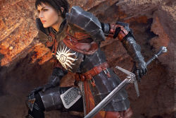 1girl armor cassandra_pentaghast cassandra_pentaghast_(cosplay) chainmail cosplay dark_incognito dragon_age dragon_age_2 gauntlets photo_(medium) pixie_cut short_hair sword weapon