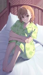 1girl absurdres animal_print barefoot bed brown_eyes brown_hair closed_mouth commentary english_commentary frog_print gekota green_pajamas highres indoors karakara_(xryns01) knees_up legs medium_hair misaka_mikoto on_bed pajamas short_sleeves sitting smile solo toaru_kagaku_no_railgun toaru_majutsu_no_index toes wooden_floor