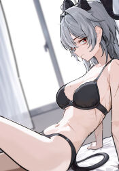 1girl absurdres ahoge arm_support armpit_crease bags_under_eyes bare_shoulders bed black_bra black_eyes black_horns black_panties bra breasts closed_mouth collarbone commentary curled_horns english_commentary from_side grey_hair hair_intakes highres horns indoors large_breasts leaning_back long_hair looking_at_viewer mole mole_on_breast multicolored_eyes navel on_bed panties red_eyes ryeon_(naturesan) scar sideways_glance sitting solo stomach tacet_mark_(wuthering_waves) two-tone_eyes underwear underwear_only wuthering_waves zani_(wuthering_waves)