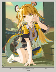 1girl absurdres animal_ear_fluff animal_ears blonde_hair breasts colored_inner_hair fingerless_gloves gloves green_eyes highres jacket ju_fufu long_hair looking_at_viewer multicolored_hair shenhai_ge_pieon shirt shorts smile solo tail tiger_ears tiger_girl tiger_tail zenless_zone_zero