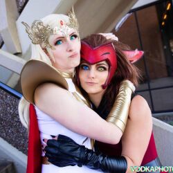 armgloves beku.cos blonde_hair blue_eyes bracer brown_hair catra_(princesses_of_power) cosplay fingerless_gloves gloves heterochromia photo_(medium) remydominocosplay she-ra she-ra_(character)_(princesses_of_power) tiara yellow_eyes