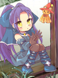 1girl ahoge bare_shoulders blue_bow blue_dress boots bow brown_gloves brown_thighhighs detached_sleeves dress earrings emil_chronicle_online forehead gloves grass hair_bow highres huge_ahoge jewelry knee_boots kurosaki_yomi long_hair mokuju_alma purple_hair rain split_ponytail teruterubouzu thighhighs yellow_eyes