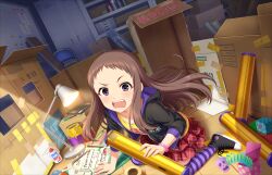 1girl box brown_hair cardboard cardboard_box forehead game_cg hood hoodie idolmaster idolmaster_cinderella_girls idolmaster_cinderella_girls_starlight_stage jack-in-the-box koseki_reina official_art open_mouth purple_eyes skirt solo striped_clothes striped_thighhighs tape thighhighs wristband