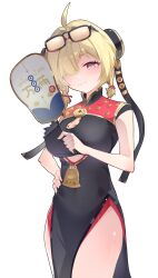 1girl a_maple absurdres ahoge black_dress blonde_hair brown_eyes china_dress chinese_clothes clothing_cutout cowboy_shot dress eyewear_on_head hair_over_one_eye hand_fan highres holding holding_fan smile sweety_(zenless_zone_zero) tinted_eyewear tuanshan underboob_cutout white_background yellow-tinted_eyewear zenless_zone_zero