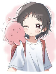 1girl backpack bag black_eyes black_hair blush_stickers child closed_mouth creature dot_nose forehead highres kuze_shizuka looking_at_animal looking_at_creature one_eye_closed randoseru red_bag school_bag shirt short_hair signature simple_background solo t-shirt takopii takopii_no_genzai upper_body white_shirt yunagi_(yng_hoti)