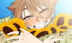1boy blue_background blue_sky blush bouquet brown_hair close-up earrings eyeliner flower fushimi_gaku grin hair_between_eyes hair_ears happy head_tilt highres hugging_object ijjadd0000 jewelry makeup male_focus middle_ring nijisanji portrait red_eyeliner ring sidelighting sky smile solo stud_earrings sunflower sunlight thick_eyebrows tsurime virtual_youtuber yellow_eyes