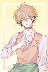 1boy animal_collar apron bishounen black_hair blonde_hair buttons chinese_commentary closed_mouth collar collared_shirt earrings green_apron hair_between_eyes hand_on_own_chest heart highres implied_yaoi inset_border jewelry light_smile long_sleeves looking_at_viewer male_focus multicolored_hair official_alternate_costume pants red_collar shiguang_dailiren shirt short_hair smile solo upper_body vest waist_apron waiter white_shirt xia_fei xiao081143 yellow_background yellow_eyes yellow_vest
