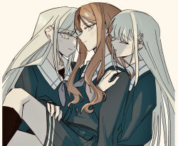 3girls bang_dream! bang_dream!_it&#039;s_mygo!!!!! black_shirt black_skirt blonde_hair blue_eyes blush brown_hair closed_eyes closed_mouth commentary_request girl_sandwich green_hair grey_neckerchief hand_on_another&#039;s_thigh highres kira_reader long_hair multiple_girls nagasaki_soyo neckerchief parted_lips pleated_skirt sailor_collar sandwiched school_uniform shirt simple_background skirt tsukinomori_school_uniform wakaba_mutsumi white_sailor_collar yellow_background yuri