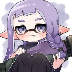 1girl amakusa_setoka black_pantyhose black_sweater blush braid braided_sidelock commentary_request dot_nose fangs fangs_out holding holding_weapon inkling inkling_girl inkling_player_character long_hair looking_at_viewer nintendo pantyhose pointy_ears purple_eyes purple_hair signature single_braid sitting smug solo splatoon_(series) splatoon_3 sweater tenta_brella_(splatoon) tentacle_hair turtleneck turtleneck_sweater weapon