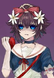 Rule 34 | 1girl, apple, black hair, black sclera, blue eyes, colored sclera, food, fruit, grimms echoes, grin, hand up, holding, holding food, holding fruit, nagigumo, shaded face, short hair, smile, solo, source request, teeth, void snow white (grimms echoes)