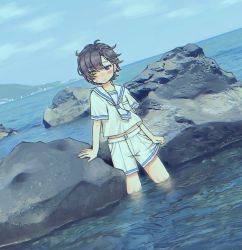1girl adjusting_clothes adjusting_shorts bad_id bad_twitter_id black_hair blouse blue_eyes blush character_request closed_mouth copyright_request dutch_angle female_focus green_eyes heterochromia highres horizon looking_away navel ocean partially_submerged rnfhv rock sailor_collar shirt short_hair shorts solo wading water white_neckwear white_sailor_collar white_shirt white_shorts