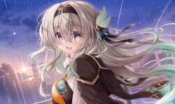 1girl black_hairband blue_ribbon blush brown_jacket cityscape firefly_(honkai:_star_rail) frilled_sleeves frills gradient_hair green_pupils grey_hair hair_between_eyes hair_intakes hair_ornament hair_ribbon hairband honkai:_star_rail honkai_(series) jacket kagura_nanaki long_sleeves looking_back multicolored_eyes multicolored_hair neckerchief open_mouth orange_neckerchief ribbon shooting_star smile solo star_(symbol) two-tone_eyes white_sleeves