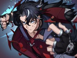 1boy artist_name black_choker black_coat black_gloves black_hair black_shirt blood blood_on_face blue_eyes blurry blurry_foreground choker clenched_hand closed_mouth coat coat_on_shoulders collared_shirt commentary depth_of_field earrings fingerless_gloves fur-trimmed_jacket fur_trim genshin_impact gloves grey_hair grey_vest hair_between_eyes hand_up honlo incoming_attack incoming_punch jacket jewelry looking_at_viewer male_focus multicolored_hair necktie parted_bangs punching raised_fist red_necktie scar scar_on_face serious shirt short_hair solo streaked_hair stud_earrings symbol-only_commentary v-shaped_eyebrows vest wriothesley_(genshin_impact)