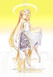 1girl absurdly_long_hair absurdres angel barefoot blonde_hair crinoline dress floating full_body gradient_background halo head_wings highres layered_dress liliyfox long_hair looking_at_viewer low_wings original smile very_long_hair white_background white_dress wings yellow_background