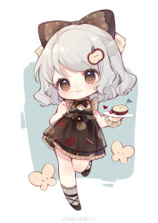 1girl :3 absurdres ankle_socks apple apple_hair_ornament apple_print bare_shoulders black_bow black_bowtie black_dress black_shoes blue_background bow bowtie breasts brown_eyes bug butterfly chibi chinese_commentary cleavage clenched_hand closed_mouth collared_dress commentary_request dot_nose dress eyelashes flag food food-themed_hair_ornament food_print frilled_dress frills fruit fruit_print fruity_wish_(infinity_nikki) grey_bow grey_hair grey_scrunchie grey_socks hair_bow hair_ornament hairclip happy head_tilt heart high_collar highres holding holding_plate infinity_nikki insect lace-trimmed_socks leg_up light_blush light_particles looking_at_viewer medium_hair nikki_(series) nuli_de_chengzhi_er plate pleated_dress polka_dot polka_dot_bow polka_dot_scrunchie polka_dot_socks scrunchie shoes short_dress single_bare_arm sleeveless sleeveless_dress smile socks solo sparkle standing striped_clothes striped_dress tareme two-tone_background two-tone_bow vertical-striped_clothes vertical-striped_dress waist_bow watermark wavy_hair weibo_watermark white_background wrist_scrunchie yellow_bow