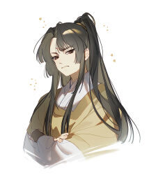 1boy bishounen black_hair brown_eyes chinese_clothes closed_mouth cropped_torso crossed_arms facial_mark forehead_mark frown hanfu high_ponytail jin_ling korean_commentary long_hair long_sleeves looking_at_viewer male_focus modao_zushi newtta_umu ponytail robe sidelocks simple_background solo upper_body white_background yellow_hanfu yuanlingpao