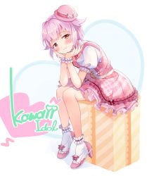 1girl :3 ankle_cuffs bare_legs blush bow bowler_hat box brown_eyes dress footwear_bow frilled_dress frills hand_rest hat hat_bow head_on_hand high_heels idolmaster idolmaster_cinderella_girls kanda_done koshimizu_sachiko light_purple_hair looking_at_viewer mini_hat on_box pinafore_dress pink_dress pink_hat pink_shoes pleated_dress puffy_short_sleeves puffy_sleeves shoes short_hair short_sleeves sitting sitting_on_box sleeveless sleeveless_dress smile solo white_background