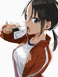 1girl absurdres black_eyes black_hair breasts commentary_request eating food gym_uniform highres holding holding_food jacket looking_at_viewer manemane_nichinichi medium_breasts nagisa_akane onigiri open_mouth ponytail red_jacket shirt simple_background solo teeth track_jacket upper_body upper_teeth_only white_background white_shirt yamamoto_souichirou