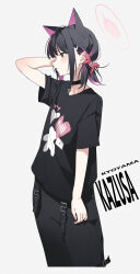 1girl absurdres alternate_costume alternate_hairstyle animal_ears arm_behind_head arm_up black_choker black_hair black_pants black_shirt blue_archive blunt_bangs casual cat_ears character_name choker cropped_legs extra_ears feishi halo heart heart_print highres kazusa_(blue_archive) looking_ahead multicolored_hair pants pink_hair shirt short_hair simple_background solo t-shirt two-tone_hair white_background
