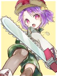 Rule 34 | 1girl, boots, brown thighhighs, chainsaw, green jacket, green pants, grey shirt, hat, holding, holding chainsaw, jacket, jewelry, mock alma, open mouth, pants, pendant, ponytail, purple eyes, purple hair, red hat, shinomaru hajime, shirt, short hair, short ponytail, side ponytail, thighhighs, yellow background
