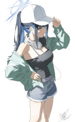 1girl absurdres bare_shoulders black_hair black_tank_top blue_archive blue_eyes blunt_bangs breasts cleavage closed_mouth colored_inner_hair denim denim_shorts from_side green_jacket hand_on_headwear hand_on_own_hip hat headphones headphones_around_neck highres jacket large_breasts long_hair looking_ahead multicolored_hair off_shoulder official_alternate_costume official_alternate_hairstyle ponytail qtian saori_(blue_archive) saori_(swimsuit)_(blue_archive) shorts sidelocks solo tank_top two-tone_hair white_hat