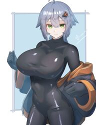 1girl absurdres ahoge black_bodysuit bodysuit breasts colossus_(natsukaze_shigure) covered_navel gloves green_eyes grey_hair hair_ornament hairclip highres huge_breasts jacket large_breasts looking_at_viewer natsukaze_shigure open_clothes open_jacket original skin_tight smile solo